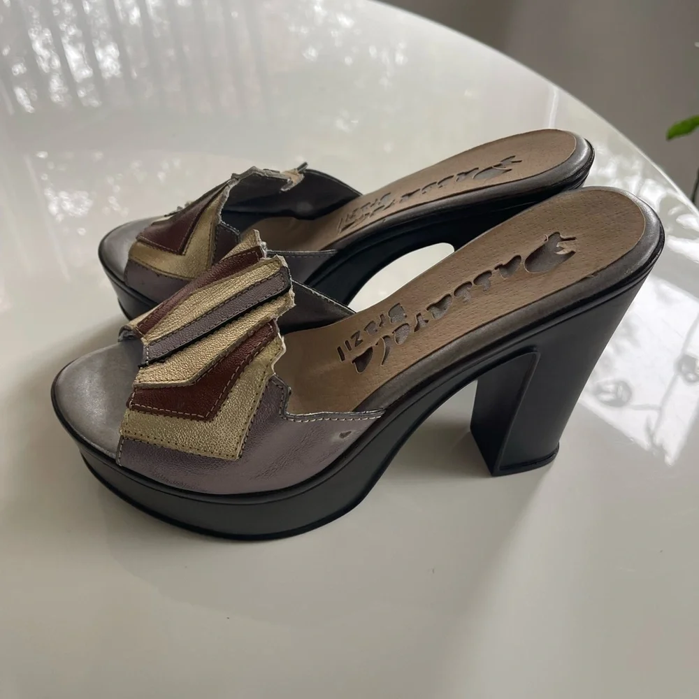 Vintage 90s Passarela Brazil Chunky Leather Platform Heels - 8